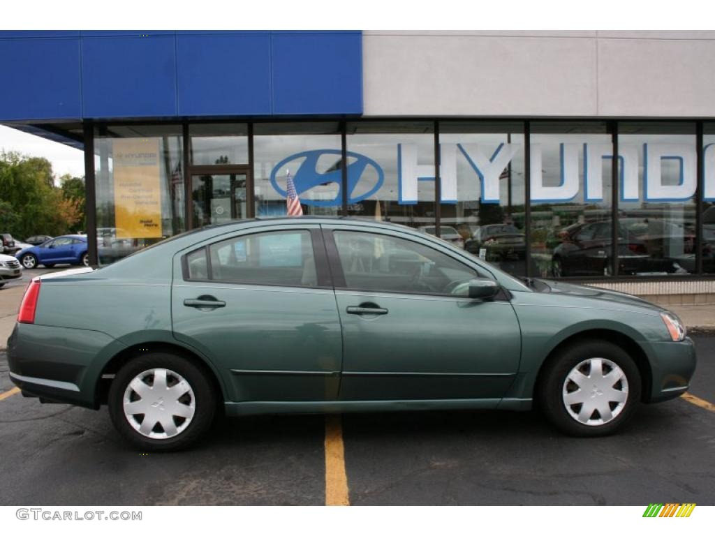 2004 Galant ES - Machine Green Metallic / Creme photo #21