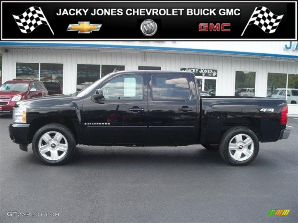 2007 Silverado 1500 LTZ Crew Cab 4x4 - Black / Ebony Black photo #1