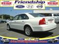 Ice White - S80 2.5T Photo No. 3