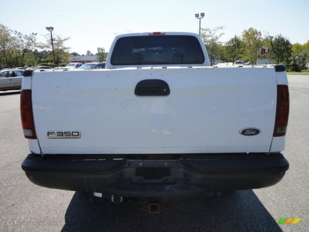 2005 F350 Super Duty XLT Crew Cab 4x4 - Oxford White / Medium Flint photo #4