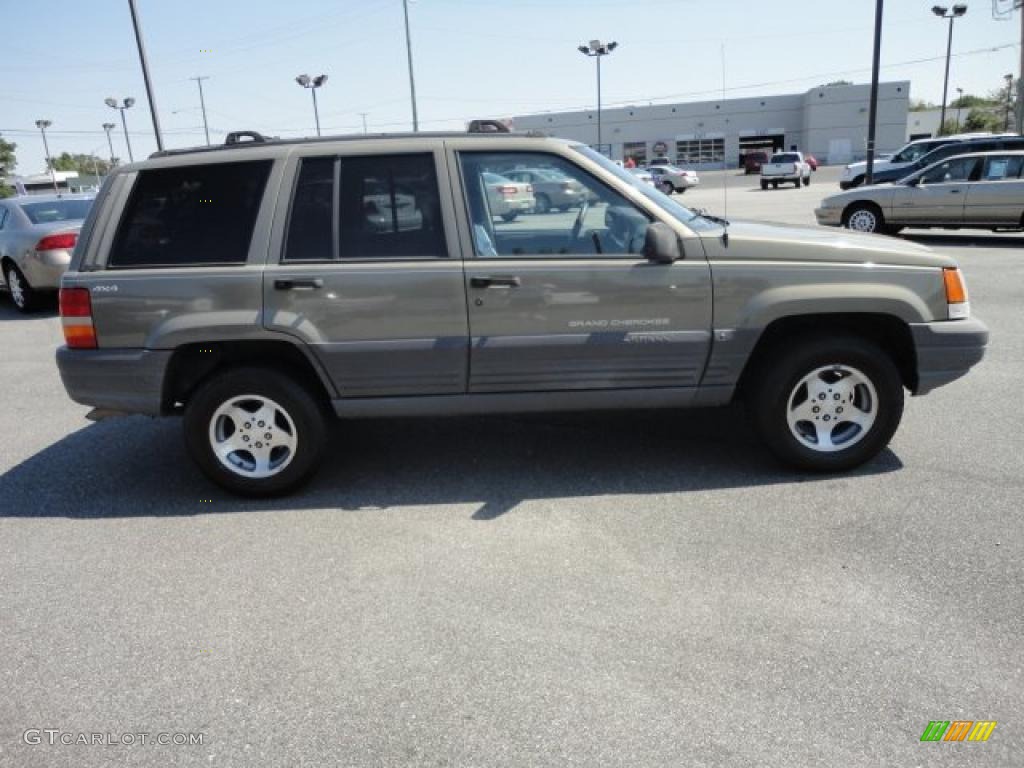 1998 Grand Cherokee Laredo 4x4 - Light Driftwood Satin Glow / Black photo #6