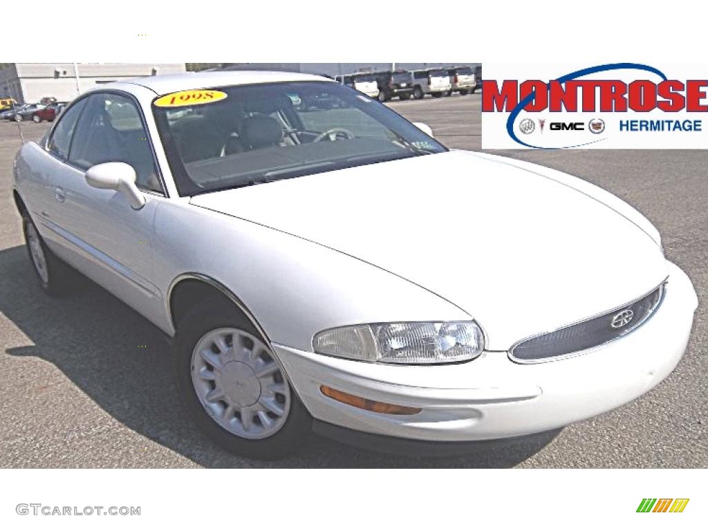 1998 Riviera Supercharged Coupe - Bright White / Taupe photo #3