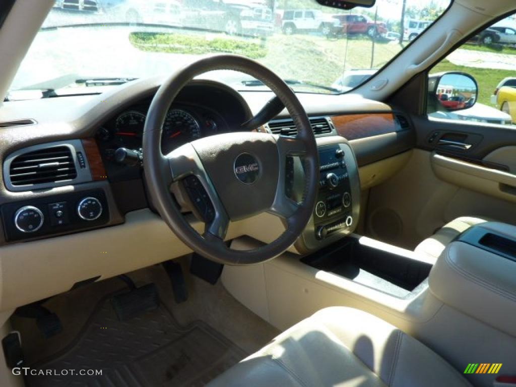 2008 Sierra 1500 SLT Crew Cab 4x4 - Medium Brown Metallic / Light Cashmere photo #13