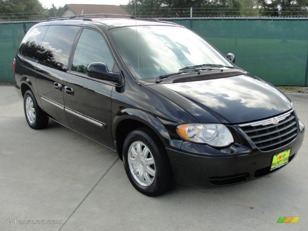 Brilliant Black Chrysler Town & Country