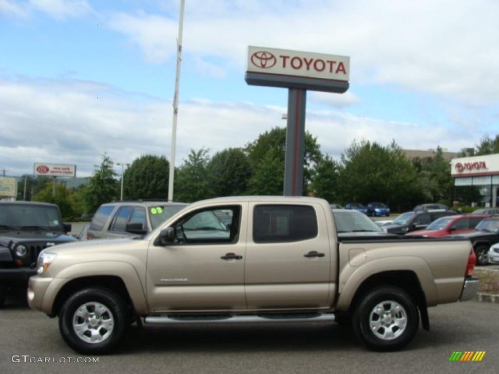 2007 Tacoma V6 SR5 Double Cab 4x4 - Desert Sand Mica / Taupe photo #3