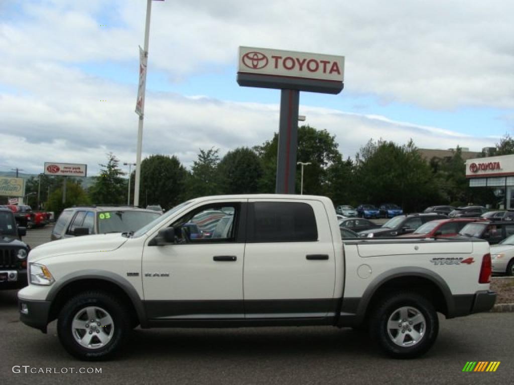 2009 Ram 1500 TRX4 Crew Cab 4x4 - Stone White / Dark Slate/Medium Graystone photo #3