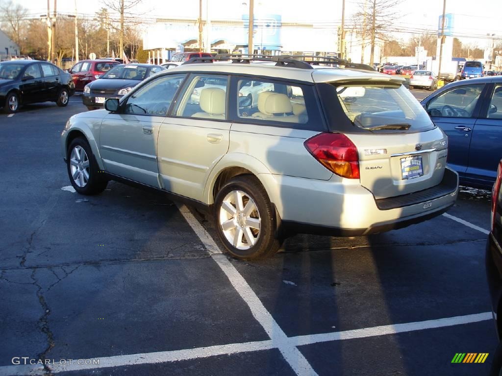 2006 Outback 2.5i Limited Wagon - Champagne Gold Opalescent / Taupe photo #4