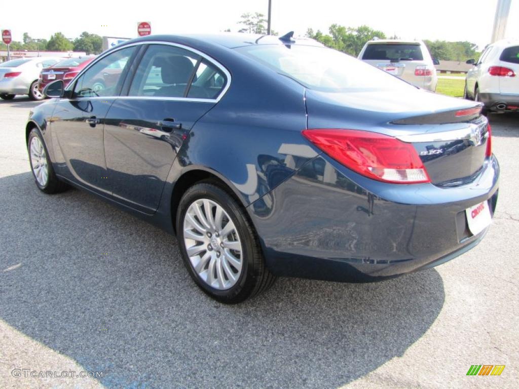 2011 Regal CXL - Majestic Blue Metallic / Ebony photo #5