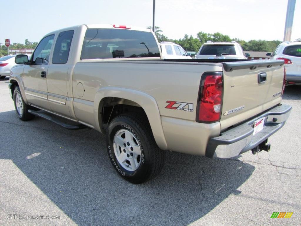 2005 Silverado 1500 LS Extended Cab 4x4 - Sandstone Metallic / Dark Charcoal photo #5