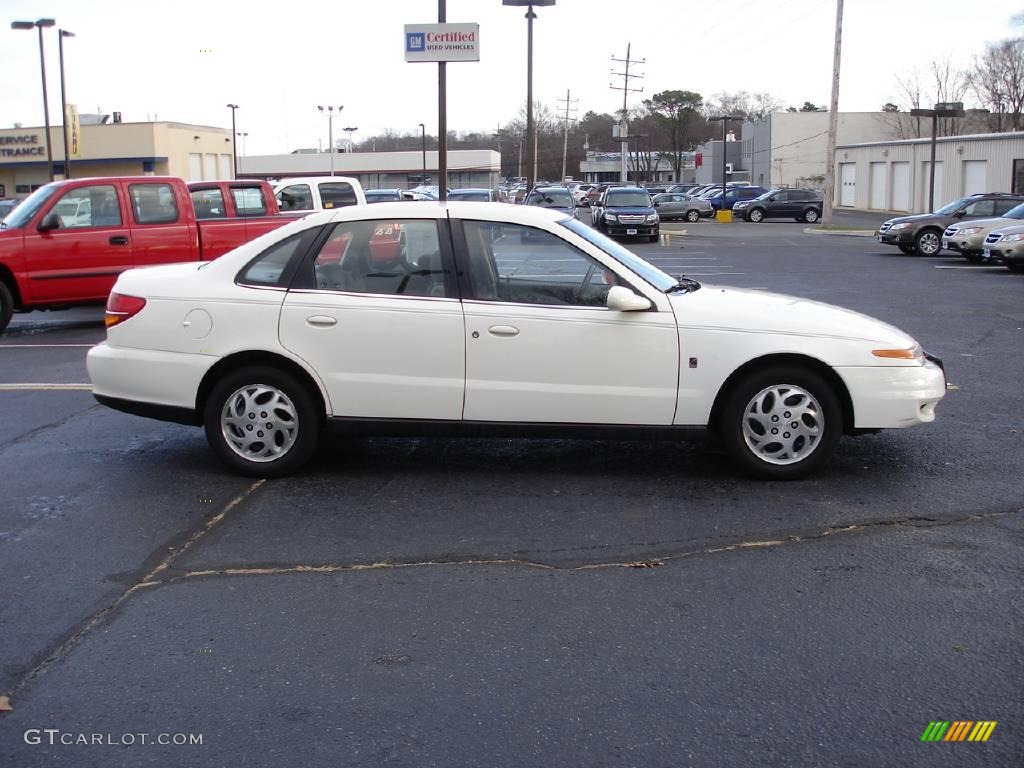 2002 L Series L200 Sedan - Cream White / Gray photo #2