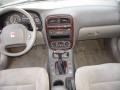 Cream White - L Series L200 Sedan Photo No. 10