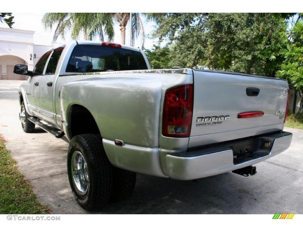 2004 Ram 3500 Laramie Quad Cab 4x4 Dually - Bright Silver Metallic / Dark Slate Gray photo #17