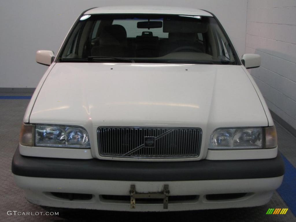 1997 850 Wagon - White / Taupe photo #7