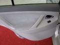 Super White - Camry LE Photo No. 25
