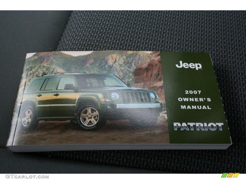 2007 Patriot Sport 4x4 - Jeep Green Metallic / Pastel Slate Gray photo #4