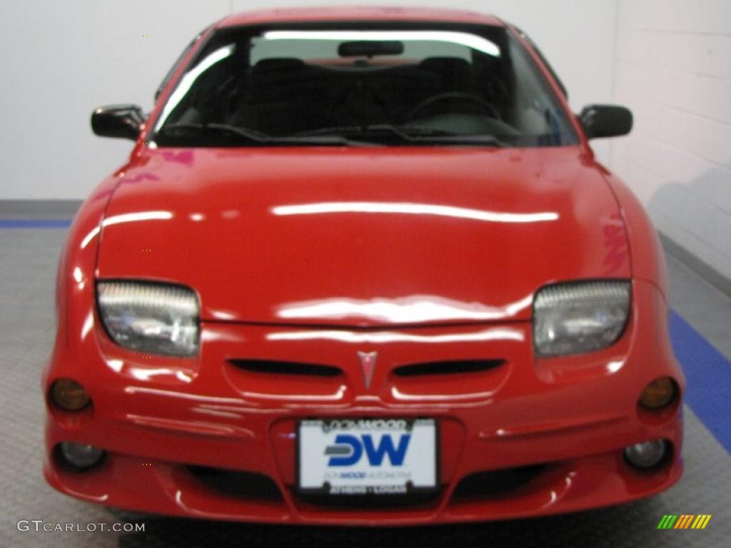 2001 Sunfire GT Coupe - Bright Red / Graphite photo #7