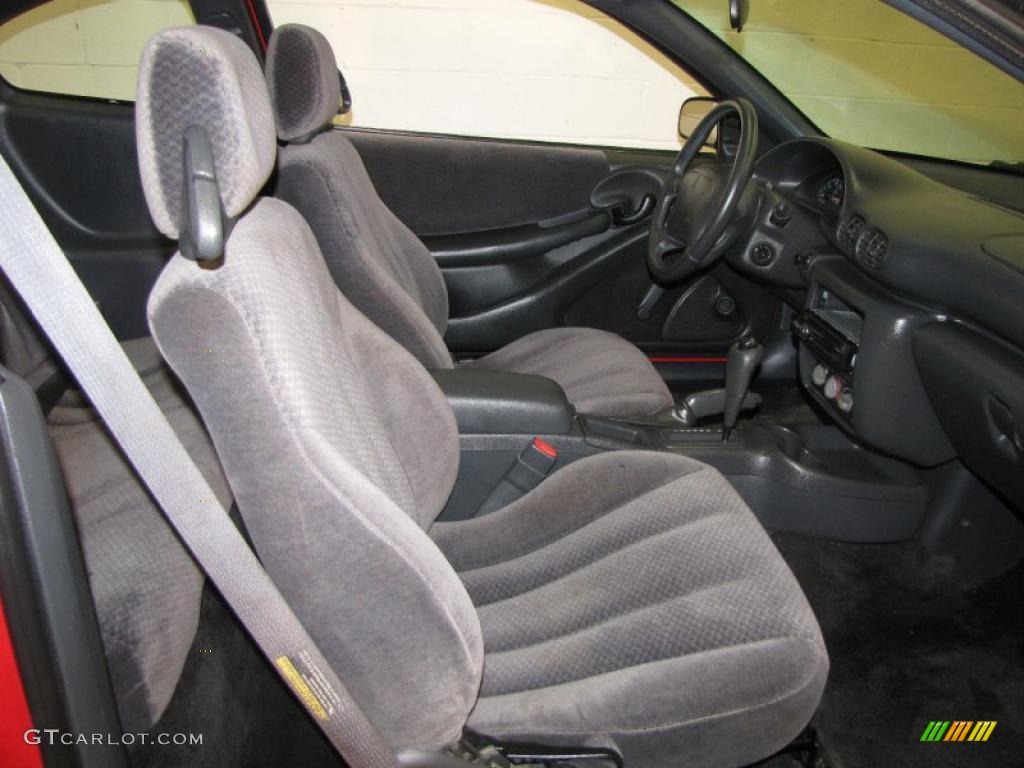 2001 Sunfire GT Coupe - Bright Red / Graphite photo #13