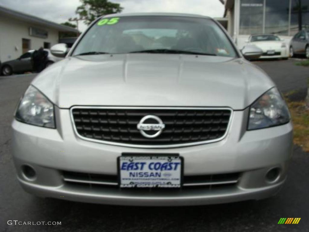 2005 Altima 2.5 S - Sheer Silver Metallic / Frost Gray photo #2