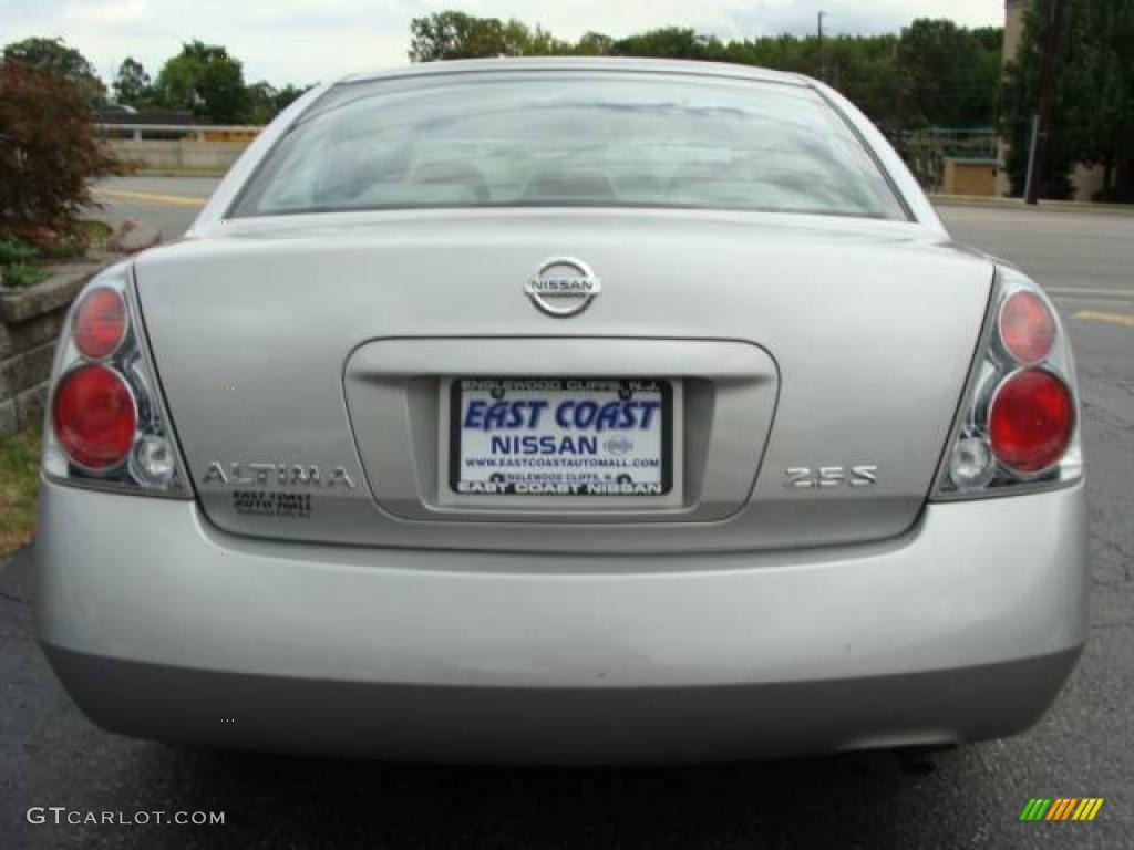 2005 Altima 2.5 S - Sheer Silver Metallic / Frost Gray photo #4