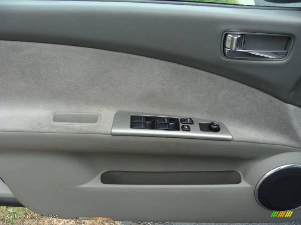 2005 Altima 2.5 S - Sheer Silver Metallic / Frost Gray photo #6