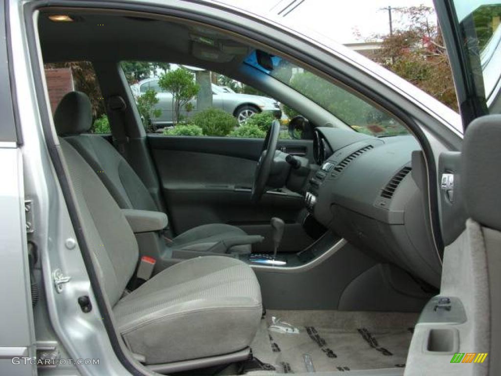 2005 Altima 2.5 S - Sheer Silver Metallic / Frost Gray photo #8