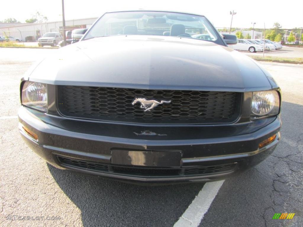 2007 Mustang V6 Deluxe Convertible - Alloy Metallic / Dark Charcoal photo #2