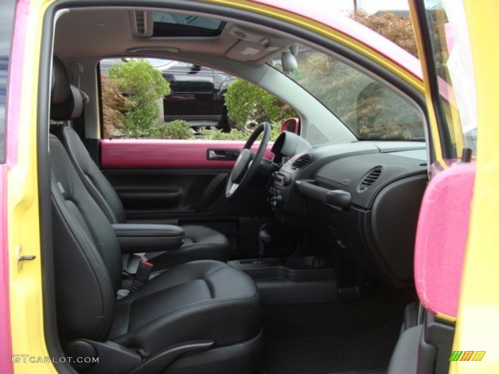 2010 New Beetle 2.5 Coupe - Pink / Black photo #8