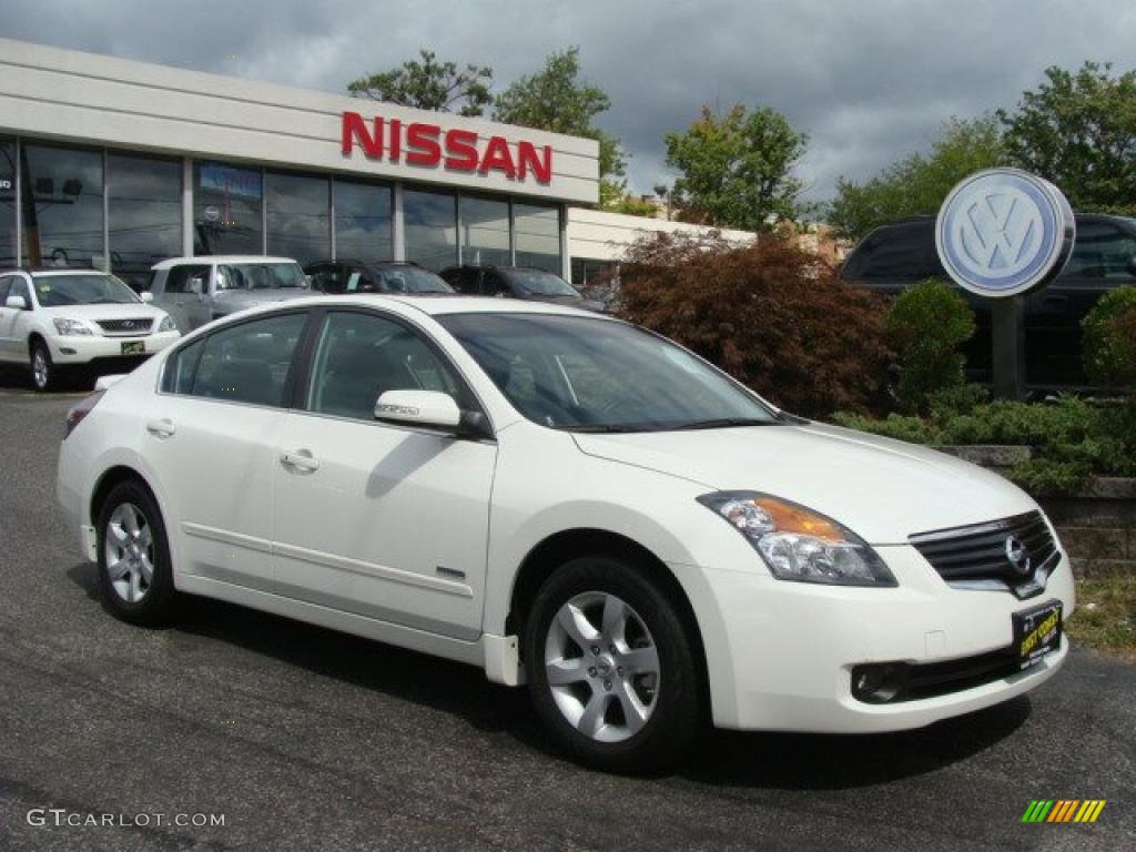 2009 Altima Hybrid - Winter Frost Pearl / Charcoal photo #1