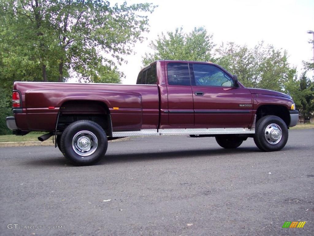 2000 Ram 3500 SLT Extended Cab 4x4 Dually - Dark Garnet Red Pearl / Mist Gray photo #20