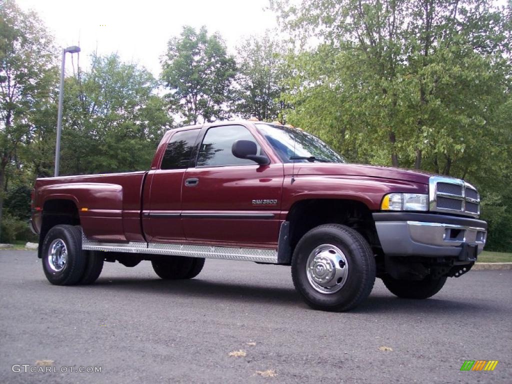 2000 Ram 3500 SLT Extended Cab 4x4 Dually - Dark Garnet Red Pearl / Mist Gray photo #21