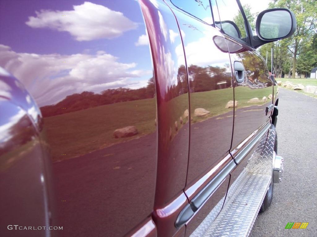 2000 Ram 3500 SLT Extended Cab 4x4 Dually - Dark Garnet Red Pearl / Mist Gray photo #33