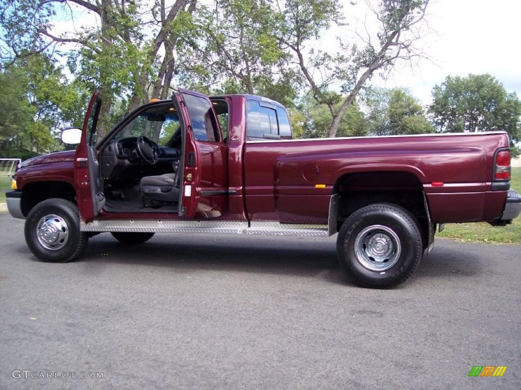 2000 Ram 3500 SLT Extended Cab 4x4 Dually - Dark Garnet Red Pearl / Mist Gray photo #46