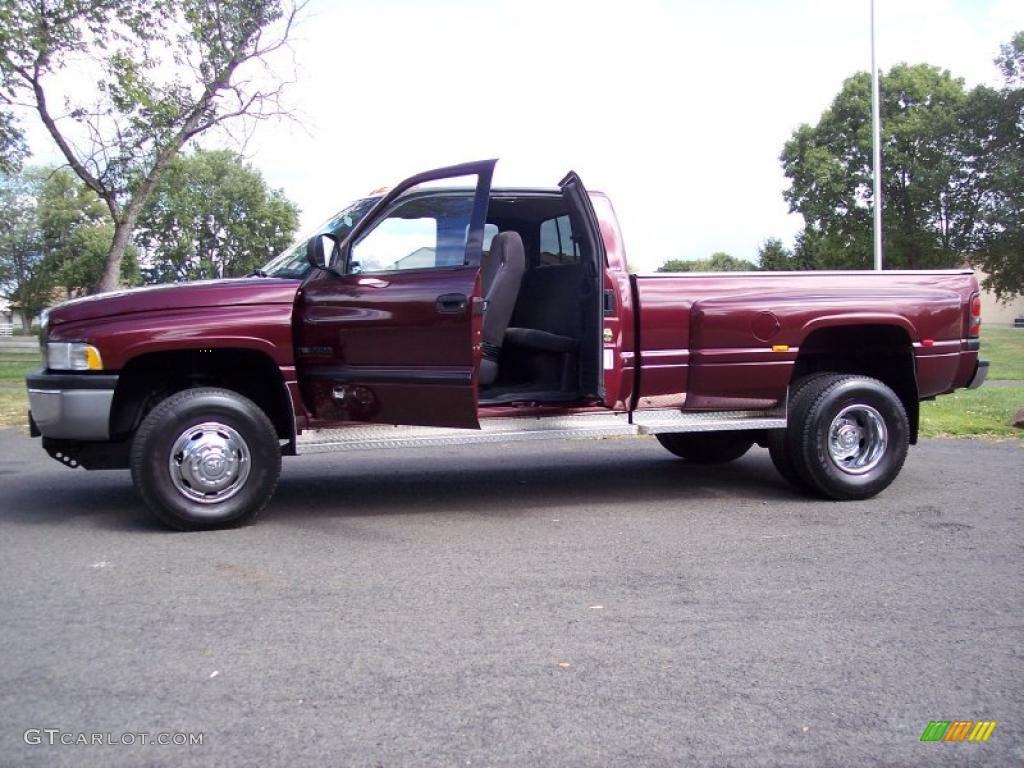 2000 Ram 3500 SLT Extended Cab 4x4 Dually - Dark Garnet Red Pearl / Mist Gray photo #47