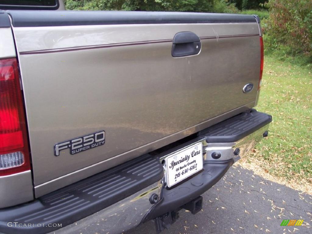 2003 F250 Super Duty XLT Crew Cab 4x4 - Arizona Beige Metallic / Medium Parchment Beige photo #8