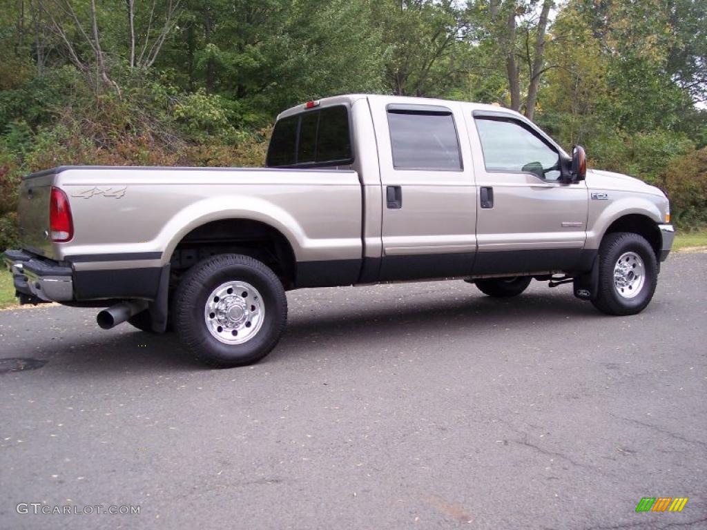 2003 F250 Super Duty XLT Crew Cab 4x4 - Arizona Beige Metallic / Medium Parchment Beige photo #17