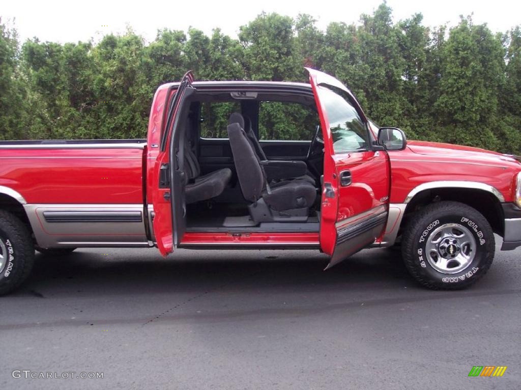 1999 Silverado 1500 LS Extended Cab 4x4 - Victory Red / Graphite photo #26