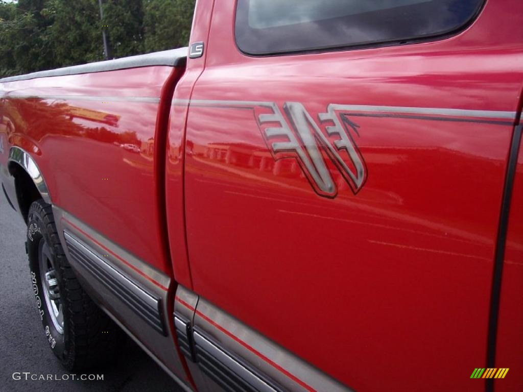 1999 Silverado 1500 LS Extended Cab 4x4 - Victory Red / Graphite photo #28