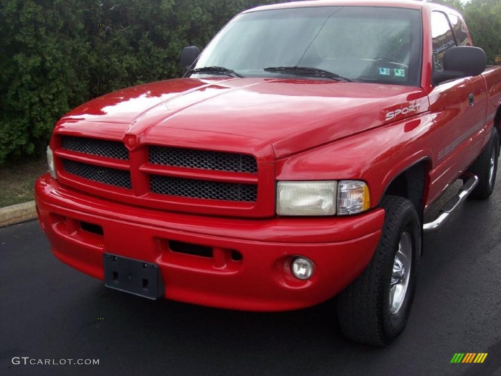 1999 Ram 1500 Sport Extended Cab 4x4 - Flame Red / Agate Black photo #12