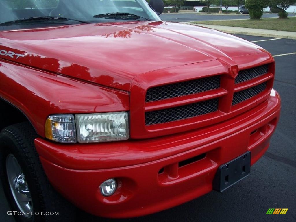 1999 Ram 1500 Sport Extended Cab 4x4 - Flame Red / Agate Black photo #13