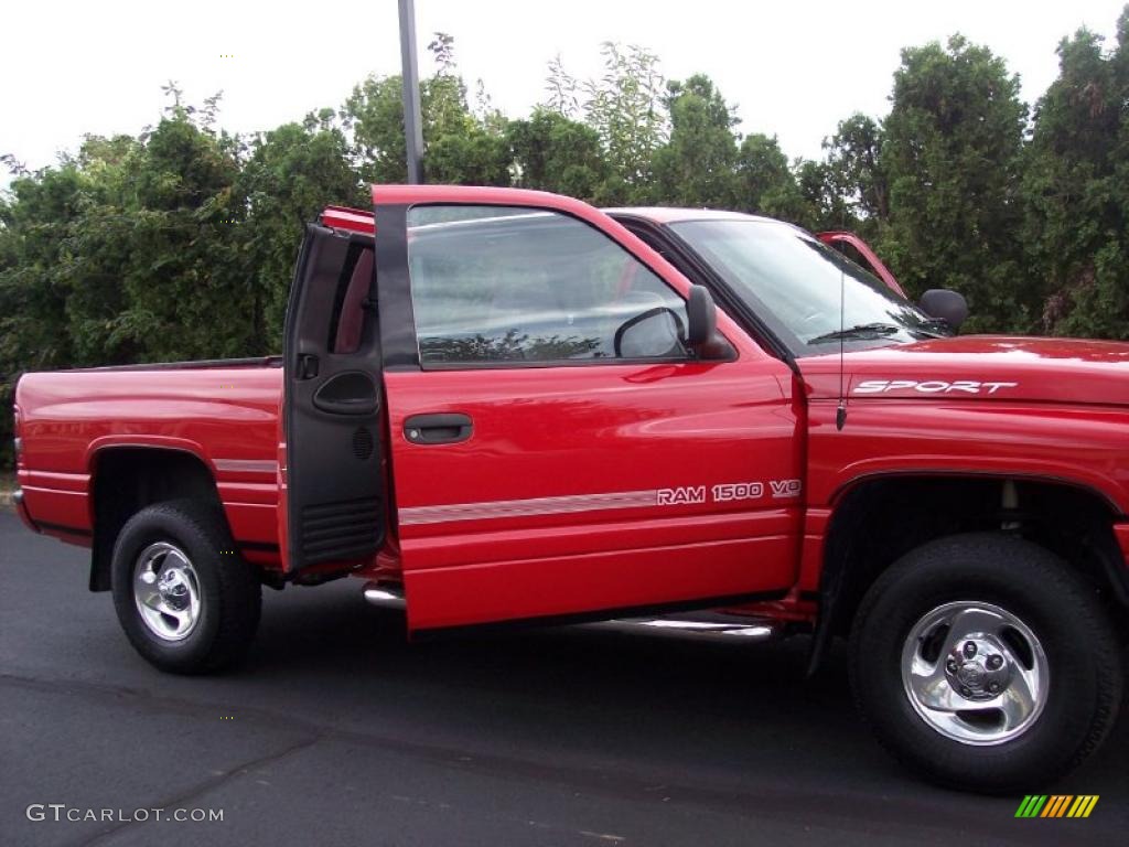 1999 Ram 1500 Sport Extended Cab 4x4 - Flame Red / Agate Black photo #31