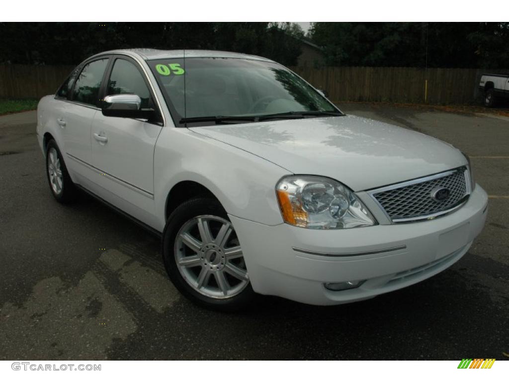 2005 Five Hundred Limited AWD - Oxford White / Pebble Beige photo #3