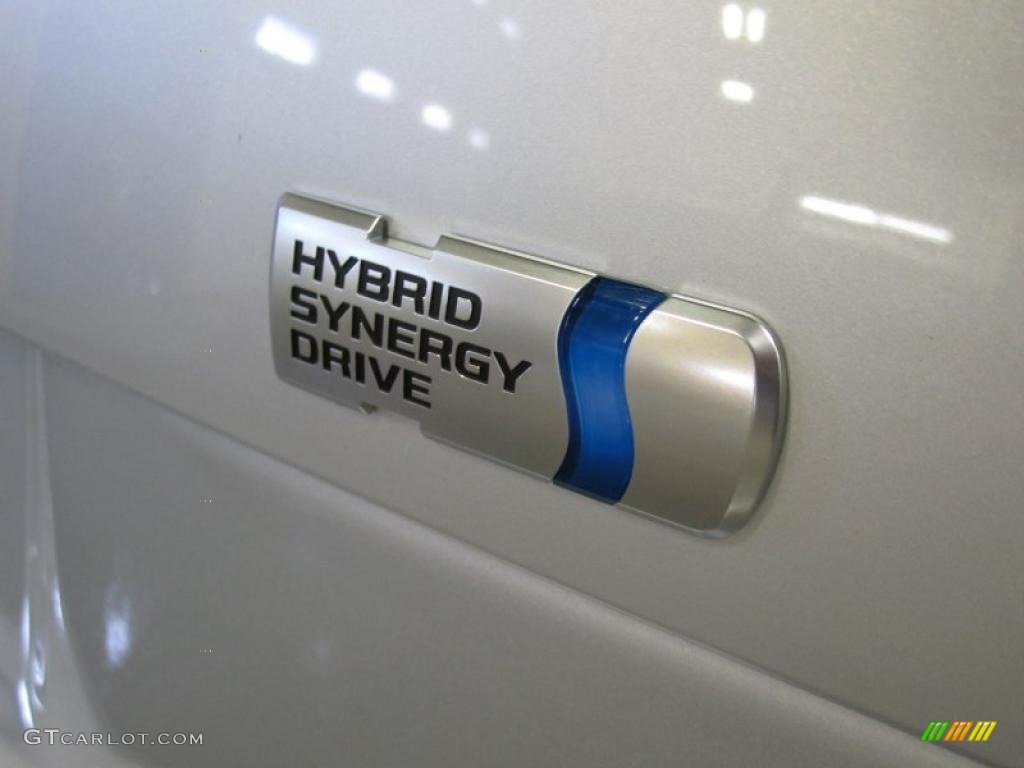 2010 Prius Hybrid V - Classic Silver Metallic / Misty Gray photo #5