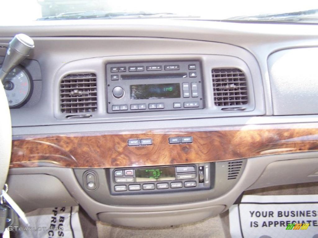 2010 Grand Marquis LS Ultimate Edition - Silver Birch Metallic / Medium Light Stone photo #24