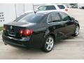 Black - Jetta SE Sedan Photo No. 14