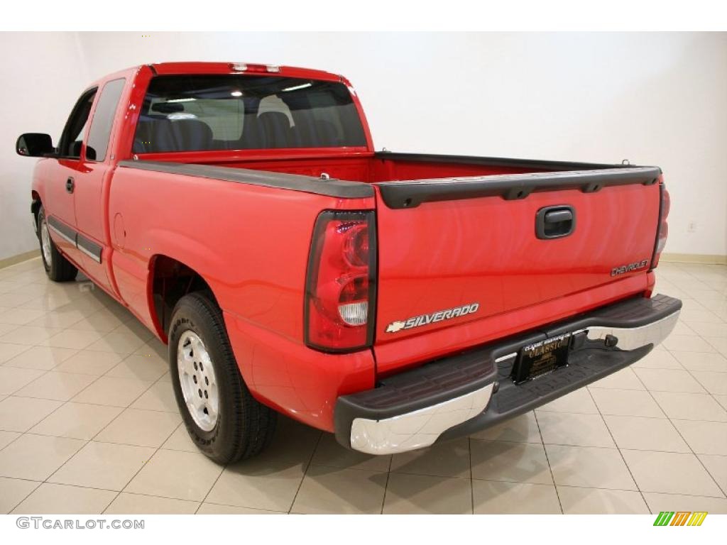 2004 Silverado 1500 LS Extended Cab - Victory Red / Dark Charcoal photo #5
