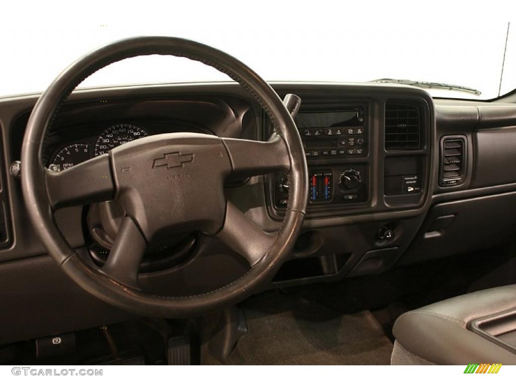 2004 Silverado 1500 LS Extended Cab - Victory Red / Dark Charcoal photo #11