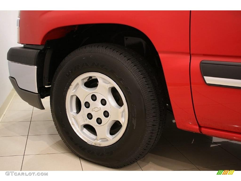 2004 Silverado 1500 LS Extended Cab - Victory Red / Dark Charcoal photo #23