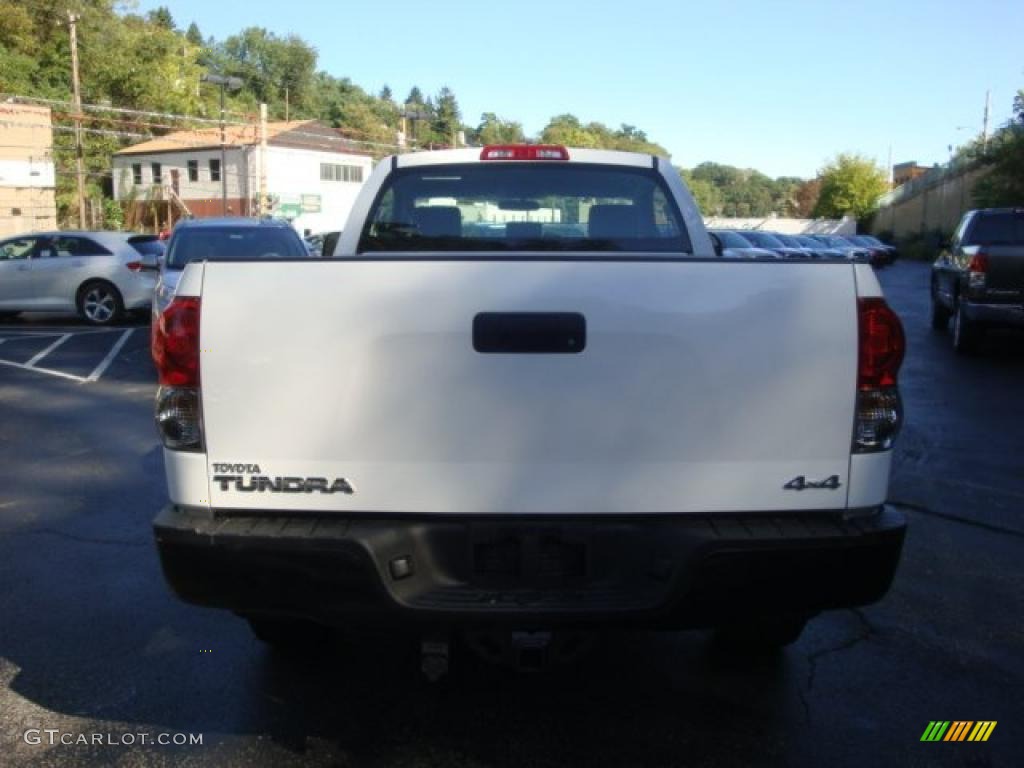 2007 Tundra Regular Cab 4x4 - Super White / Graphite Gray photo #3