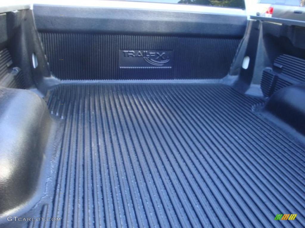 2007 Tundra Regular Cab 4x4 - Super White / Graphite Gray photo #13