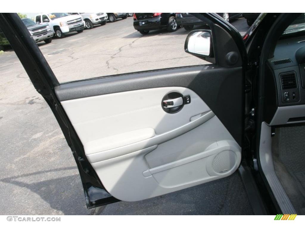 2006 Equinox LT AWD - Black / Light Gray photo #13